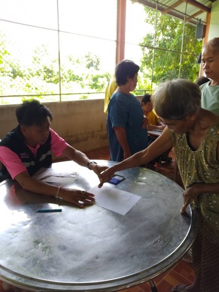 เทศบาลตำบลปักธงชัยออกบริการจ่ายเบี้ยยังชีพและบริการเก็บคค่าธรรมเนียมการเก็บขนขยะ ในเขตพื้นที่เทศบาลตำบลปักธงชัย