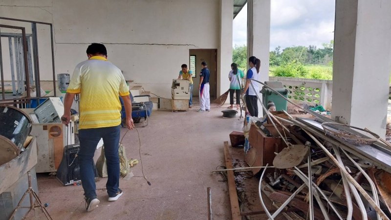 เทศบาลตำบลปักธงชัยจัดกิจกรรม 5ส ทุกวันพุธ ของสัปดาห์ พื่อความปลอดภัยในการทำงาน​​ สะสาง สะดวก สะอาด เป็นการพัฒนาสถานที่ สุขลักษณะ สร้างนิสัย เป็นการพัฒนาคน