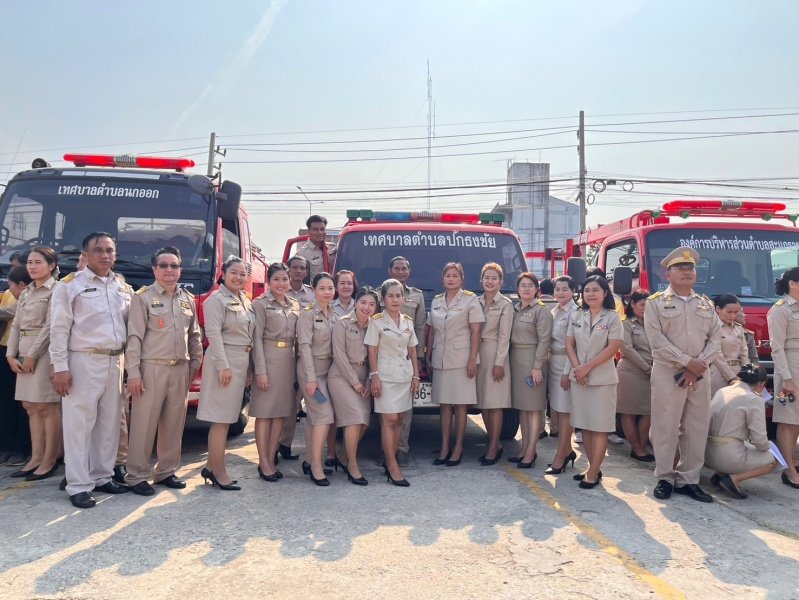 ร่วมพิธีถวายราชสักการะและกล่าวถวายสดุดีพระบาทสมเด็จพระจุลจอมเกล้าเจ้าอยู่หัว เนื่องใน "วันท้องถิ่นไทย" ประจำปี 2567 วันที่ 18 มีนาคม 2567 ณ พระบรมราชานุสาวรีย์พระบาทสมเด็จพระจุลจอมเกล้าเจ้าอยู่หัว บริเวณหน้าที่ว่าการอำเภอปักธงชัย