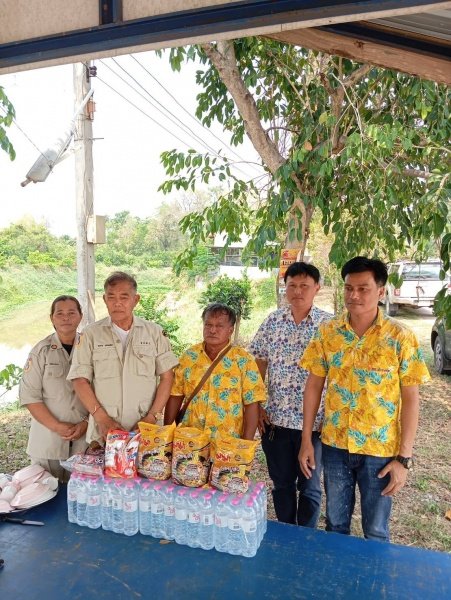 เทศบาลตำบลปักธงชัยตั้งจุดบริการประชาชน (ด่านชุมชน) ช่วงเทศกาลปีใหม่ 2567 วันที่ 11 เมษายน 2566 - 17 เมษายน 2567 เพื่อดูแลความปลอดภัยให้กับประชาชนในพื้นที่และผู้ใช้รถใช้ถนนชีวิตวิถีใหม่ ขับขี่อย่างปลอดภัย ไร้อุบัติเหตุ