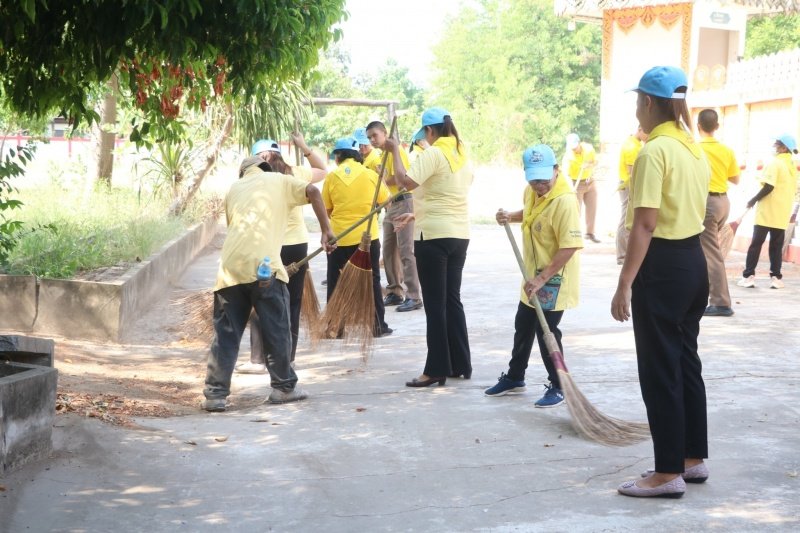 อำเภอปักธงชัย ร่วมกับเทศบาลตำบลปักธงชัยจัดกิจกรรมจิตอาสาพัฒนาเนื่องในโอกาสวันสำคัญของชาติไทย ประจำปี 2567 ในวันศุกร์ที่ 3 พฤษภาคม 2567 ณ วัดโพธิ์ทอง หมู่ที่ 5 ตำบลเมืองปัก อำเภอปักธงชัย นครราชสีมา