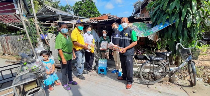 เทศบาลตำบลปักธงชัย โดยงานป้องกันและบรรเทาสาธารณภัย มอบถุงทรายเพื่อช่วยเหลือผู้ประสบภัยนำ้ท่วม ช่วงเดือนตุลาคม - เดือนธันวาคม 2565