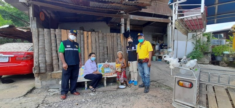 เทศบาลตำบลปักธงชัย โดยงานป้องกันและบรรเทาสาธารณภัย มอบถุงทรายเพื่อช่วยเหลือผู้ประสบภัยนำ้ท่วม ช่วงเดือนตุลาคม - เดือนธันวาคม 2565