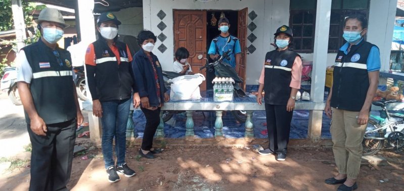 เทศบาลตำบลปักธงชัยมอบถุงยังชีพให้แก่ผู้กักตัว ในเขตพื้นที่เทศบาลตำบลปักธงชัยประจำเดือนกรกฎาคม - กันยายน 2564