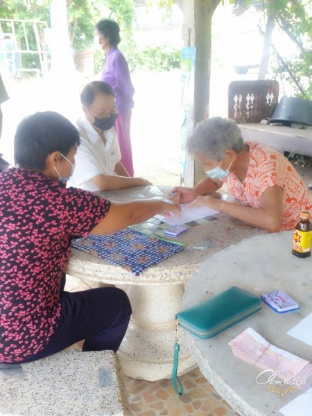 เทศบาลตำบลปักธงชัยออกจ่ายเบี้ยยังชีพให้แก่ผู้รับเบี้ยยังชีพในเขตพื้นที่ ประจำเดือนกรกฎาคม - กันยายน 2564