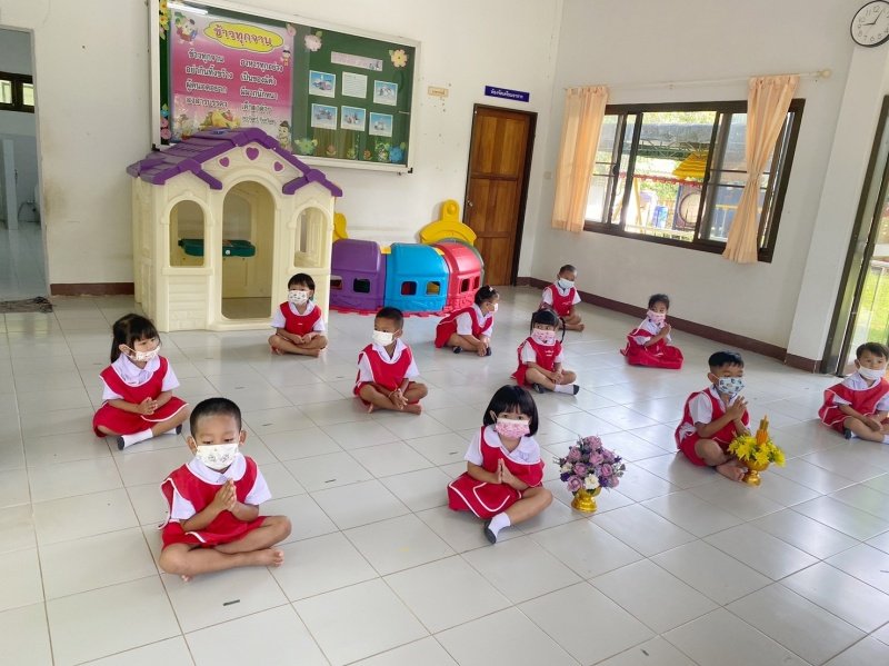 พิธีไหว้ครู ประจำปีการศึกษา 2564 วันพฤหัสบดี ที่ 26 มิถุนายน 2564 ศูนย์พัฒนาเด็กเล็กเทศบาลตำบลปักธงชัย