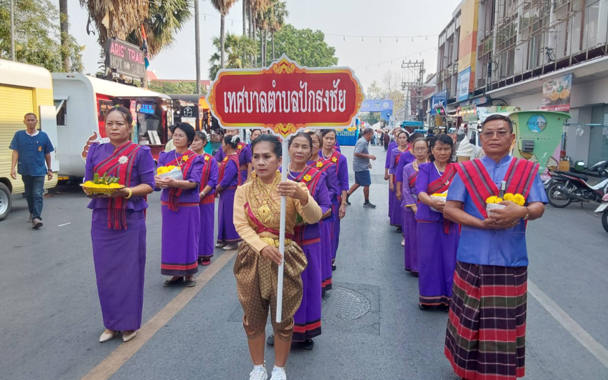 เทศบาลตำบลปักธงชัยร่วมกิจกรรมวิ่งคบไฟในพิธีเปิดงานฉลองวันแห่งชัยชนะท้าวสุรนารี ประจำปี 2568 วันอาทิตย์ที่ 23 มีนาคม 2568