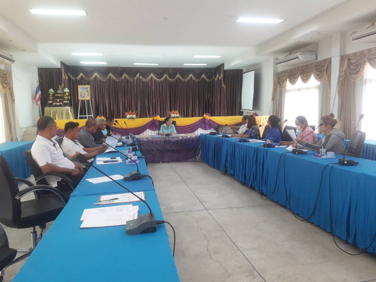 การประชุมคัดเลือกสื่อการเรียนการสอนศูนย์พัฒนาเด็กเล็กเทศบาลตำบลปักธงชัย 